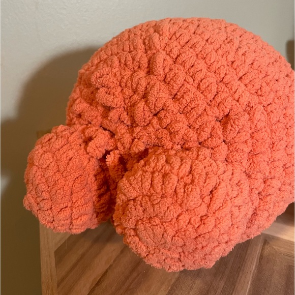 Pear Bear Crochet Plush - Picture 6 of 8